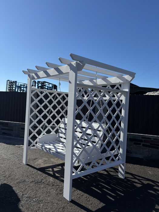 Качеля, гойдалка, пергола