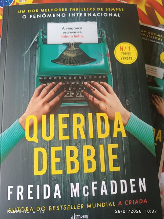 Livro novo QUERIDA DEBBIE da FREIDA McFADDEN