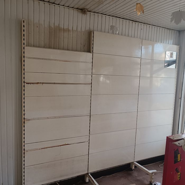 Стелаж металевий зі спинкою , стеллаж металлический со спинкой