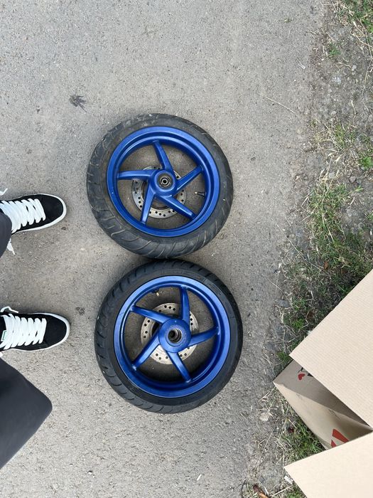 Продам колеса априлия rs50 ген2