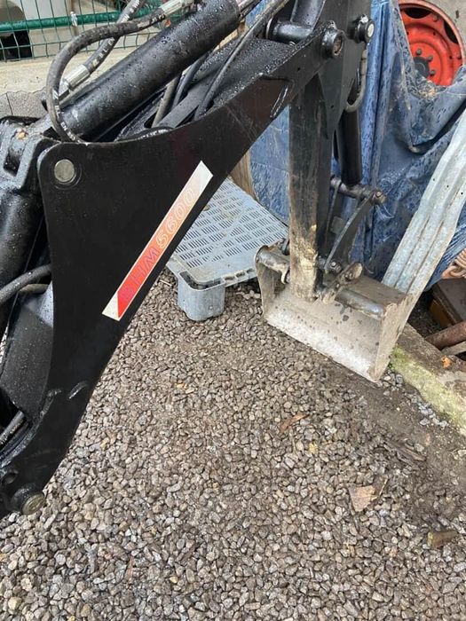 Braço de escavaçao para trator