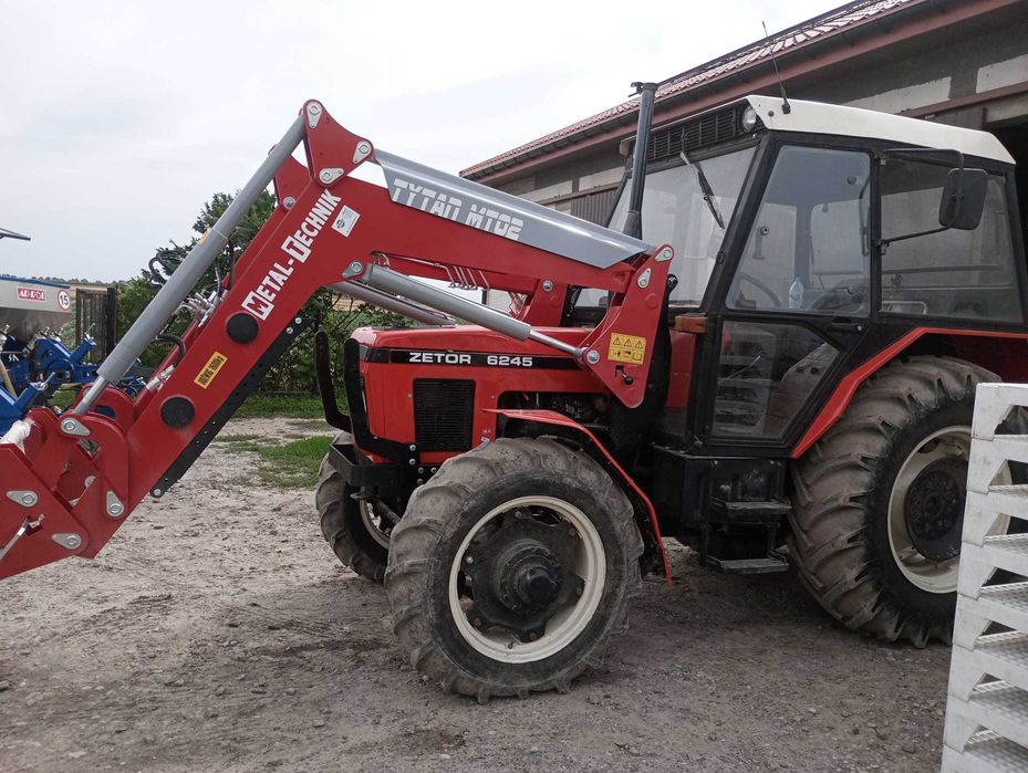 Tur Ładowacz Metal Technik , Zetor, Ursus MTZ, Case MONTAŻ, Transport