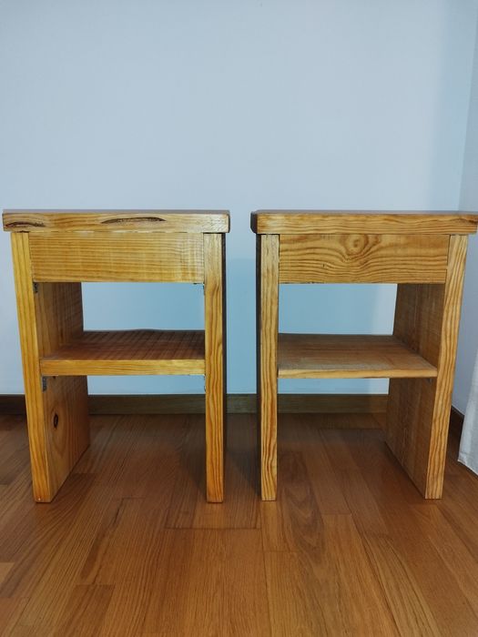 Mesinhas de cabeceira em pinho modelos unicos