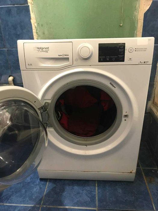 Стиральная машина Hotpoint Ariston RSPG 723