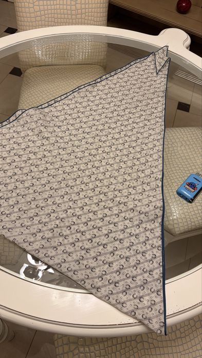 Шарф HERMÈS оригинал