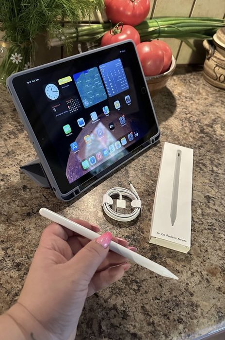 Tablet iPad Apple Retina 10” + NOWY RYSIK 2 gen - Touch ID - PROCREATE