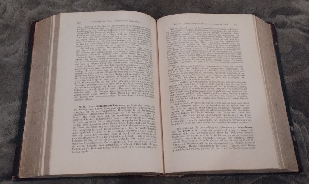 Ksiażka/podręcznik medyczny z 1900r.