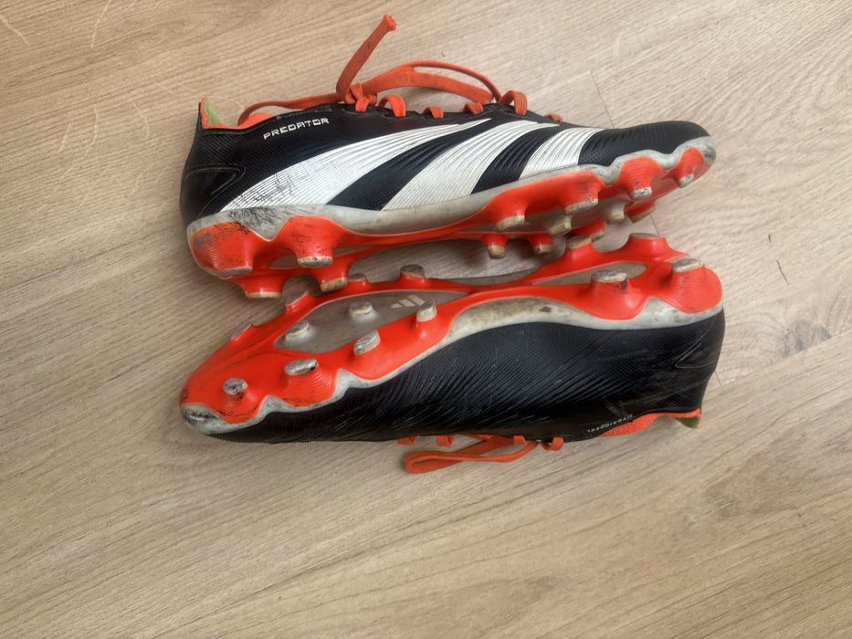 Buty sportowe korki