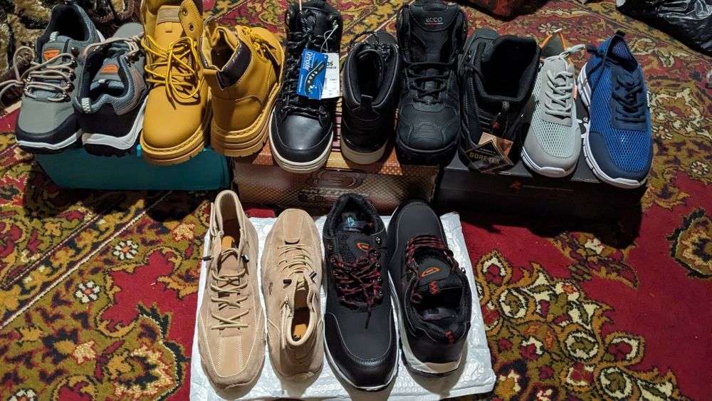 На все вкусы обувь.