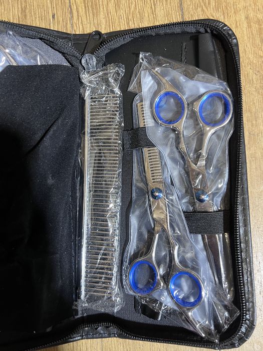 Set Kit de Tosquia/Cabeleireiro Profissional (4 Tesouras + Pente)