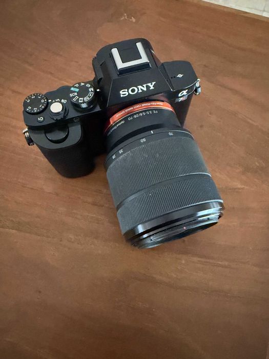 Sony A7R + Lente 28-70mm | Como Nova (607 disparos)