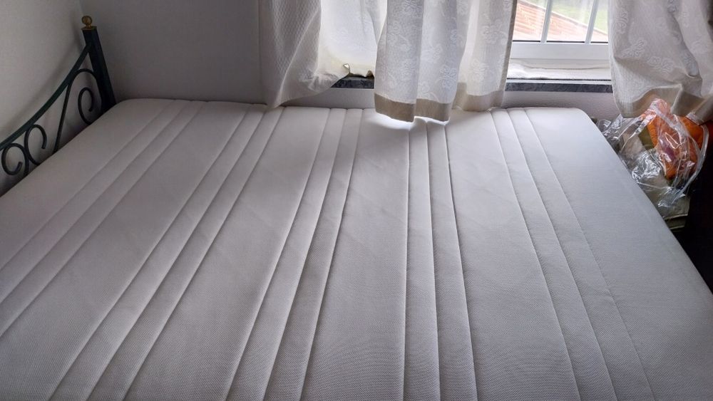 Colchão molas 200cm x 160cm