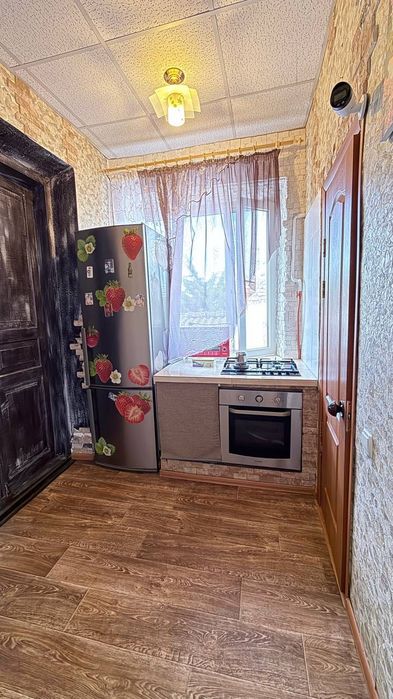 На продаж житловий будинок з ділянкою у центрі смт Овідіополь Одеського району