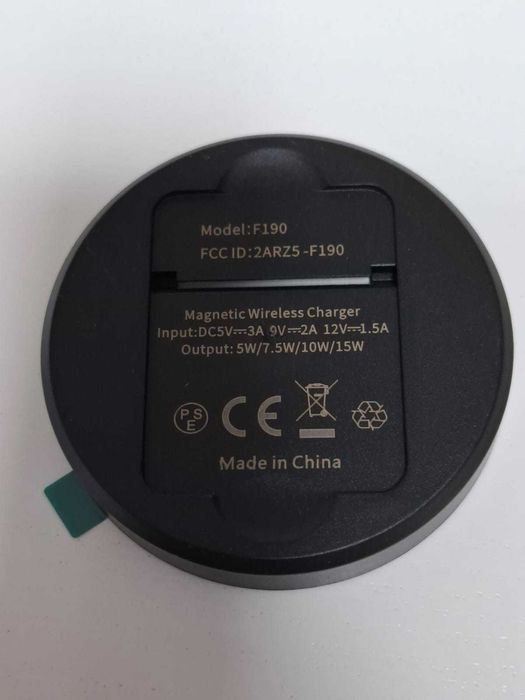 Magnetyczna bezprzewodowa ładowarka, 15 W