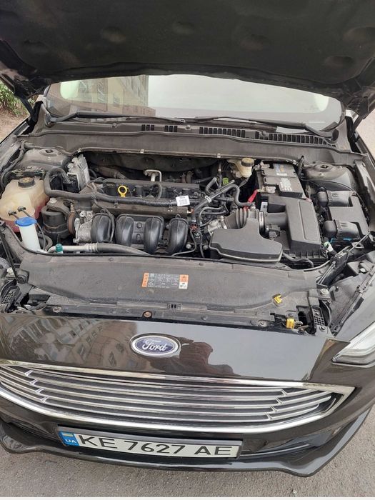 Продам   Ford fusion SE 2017