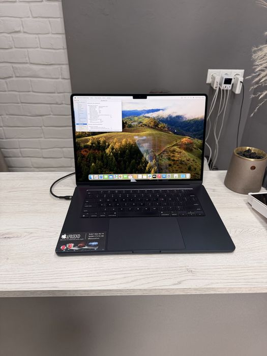 MacBook Air 15 M3 8/256gb midnight 2024 рік