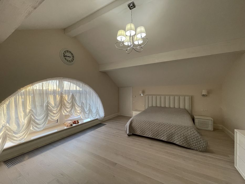 Продаж будинку на Осокорках, метро Славутич, Дарницький район, Київ