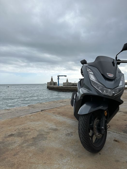 Honda PCX 125 Scooter