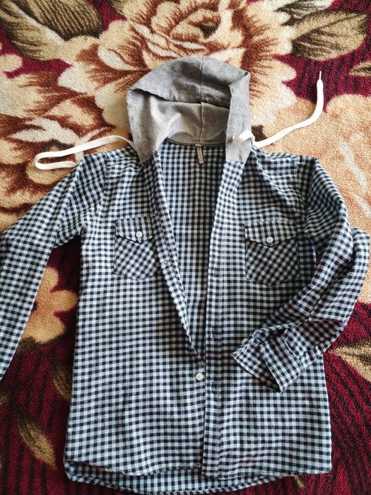 Сорочка з капішоном для хлопчика