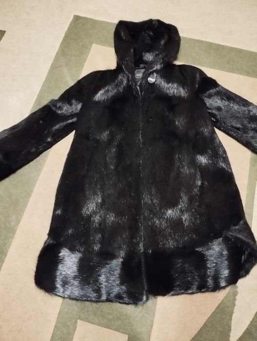 Шуба  з  нутрії нова