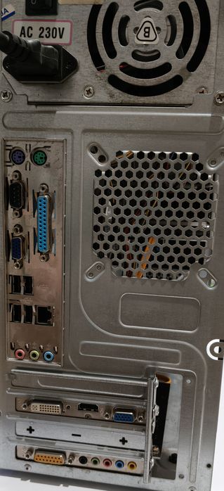 Komputer stacjonarny Batocera
