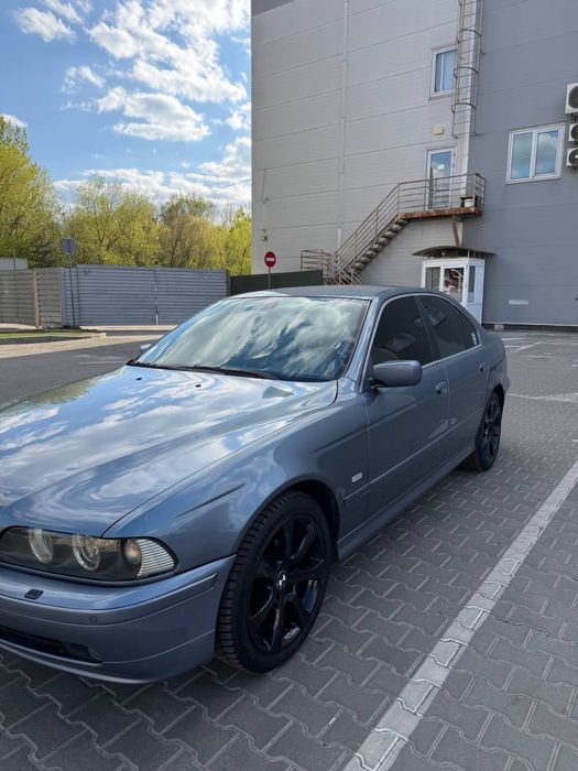 Продам бмв є39 2002 року