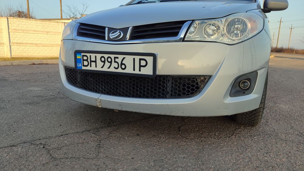 Автомобиль Zaz Forza 1.5 бензин