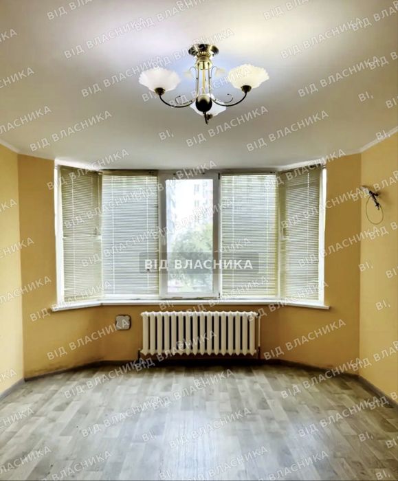 продам 1к квартиру Киев Ахматовой 35