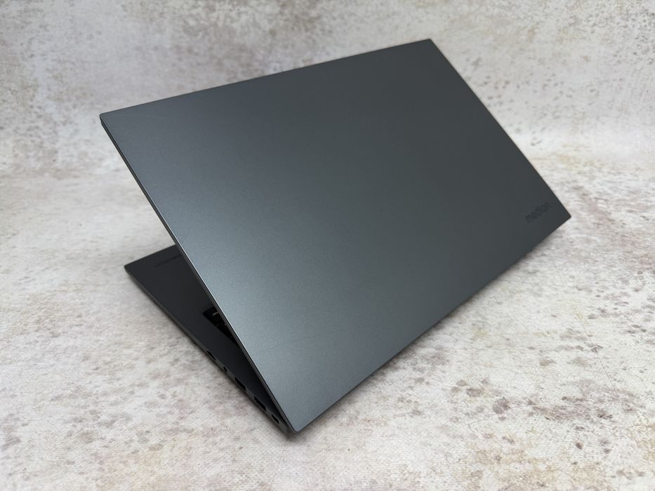 Medion Akoya / i5-1235U 4.4 GHz 10R/12W / 16GB DDR4 / 512SSD / Iris Xe / 15.6FHD / W11