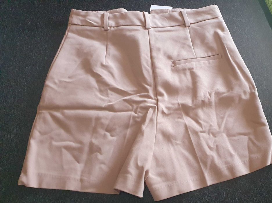 Calção de cintura alta da Zara