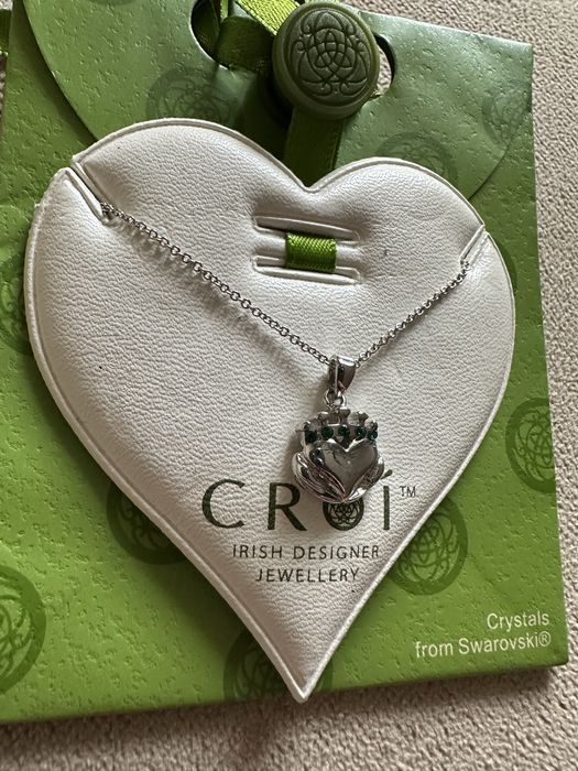 Біжутерія Croi  символ Ірландії  камінчики сваровські,середки гвоздики