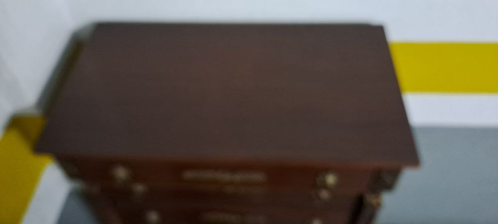 Movel para sala Bar com 4 gavetas