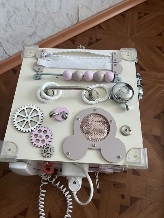 Детские игруши Бизикуб