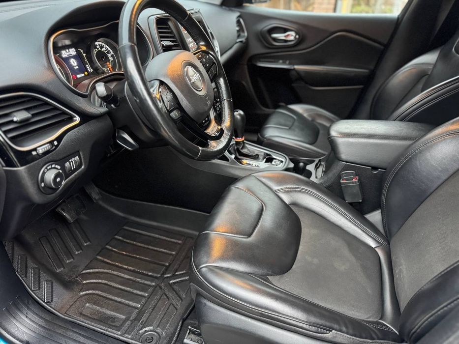 Продам Джип чарокі