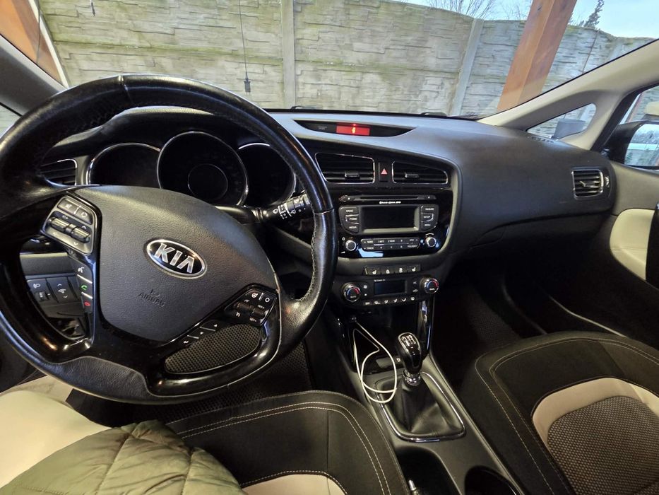 Kia ceed  1.6Crdi