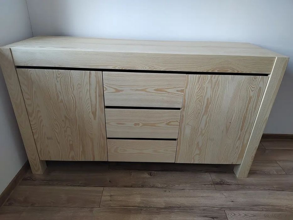 Komoda z litego drewna