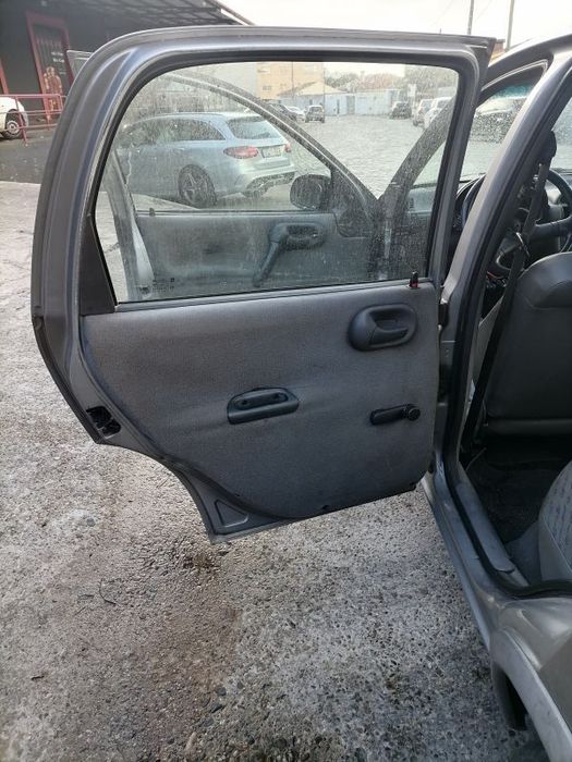 Para Peças Opel Corsa B (S93)