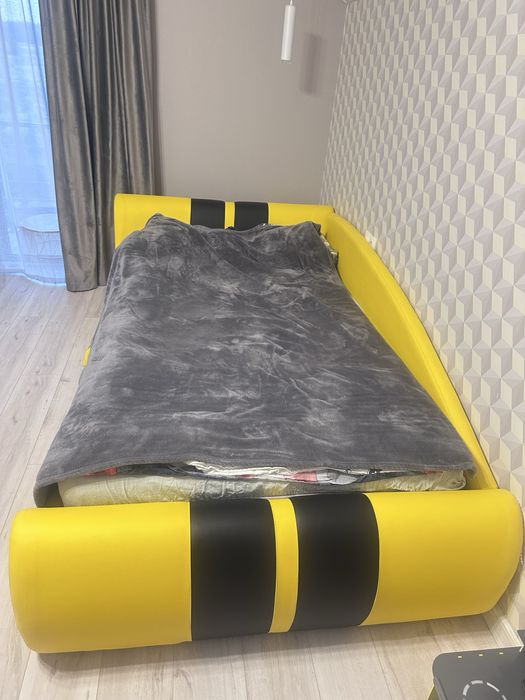 Продам ліжко в дитячу кімнату