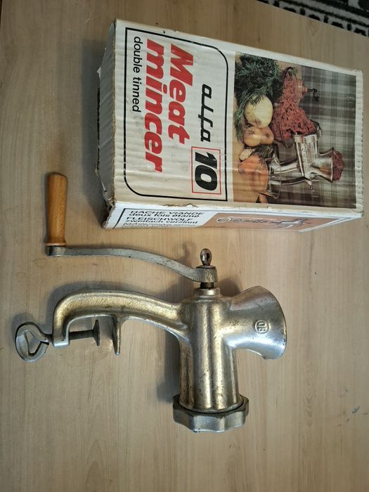 Maszynka do mielenia mięsa alfa 10