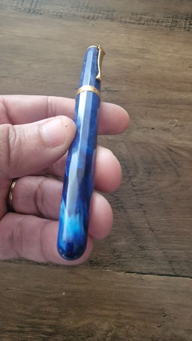 Caran d'ache Equinoxe azul mármore