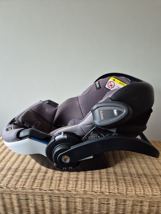 Ovinho besafe Izi go modular + Base Isofix besafe izi modular i-size
