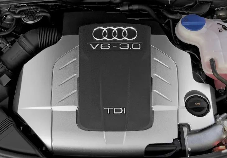 SILNIK AUDI Q7 / TOUAREG 3.0 TDI CRC / CRCA / CJG / CJGA / CJM / CLZ REGENERACJA SILNIKA + WYMIANA