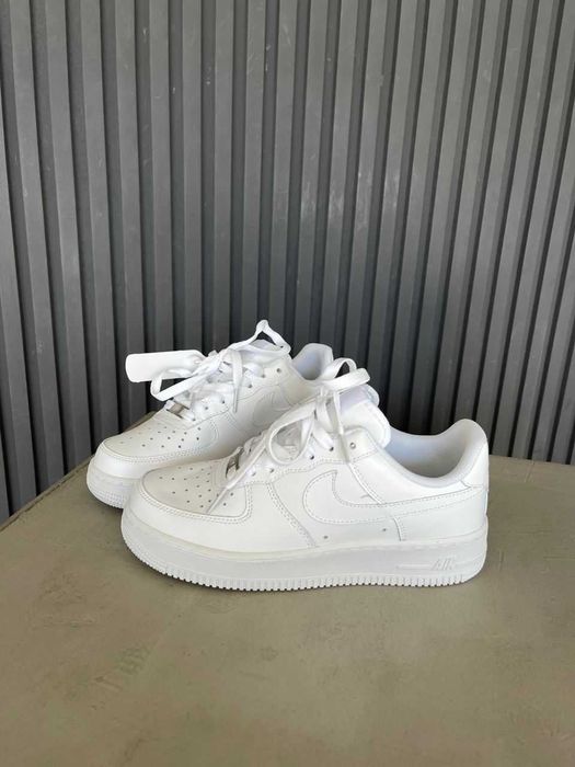 Женские и мужские Кроссовки Найк унісекс Nike Air Force 1 Low