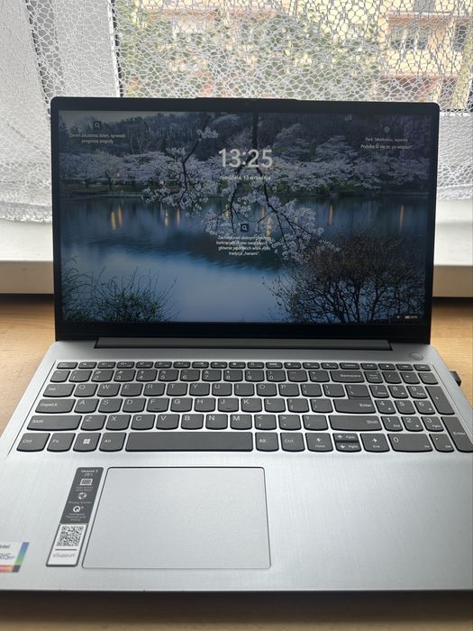Laptop Lenovo IdeaPad 3 15.6" | i5-1135G7 / 8GB RAM / 512GB SSD | Stan idealny