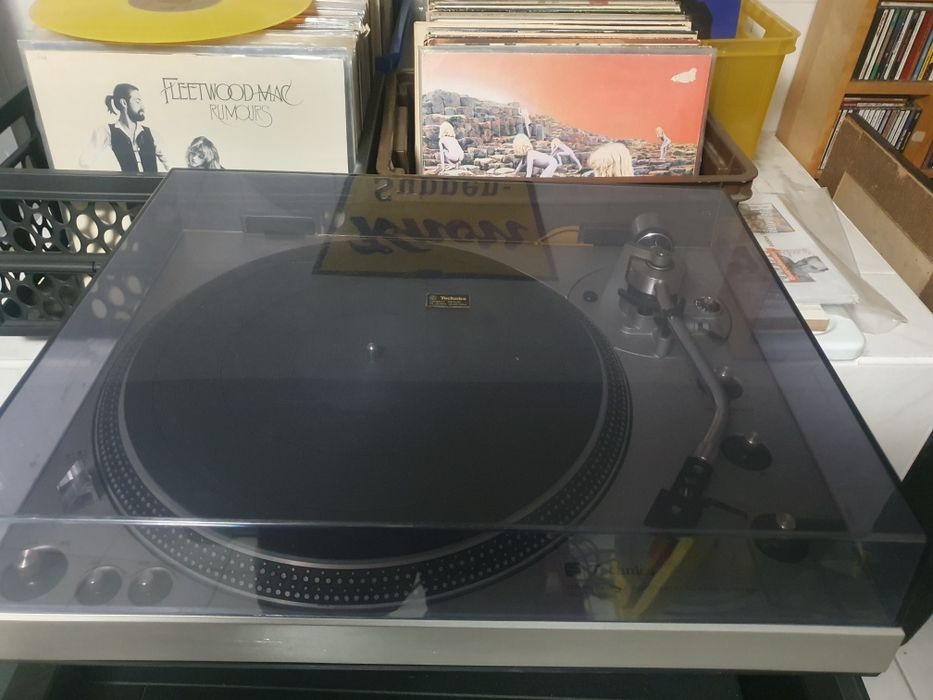 Gramofon Technics SL 1300