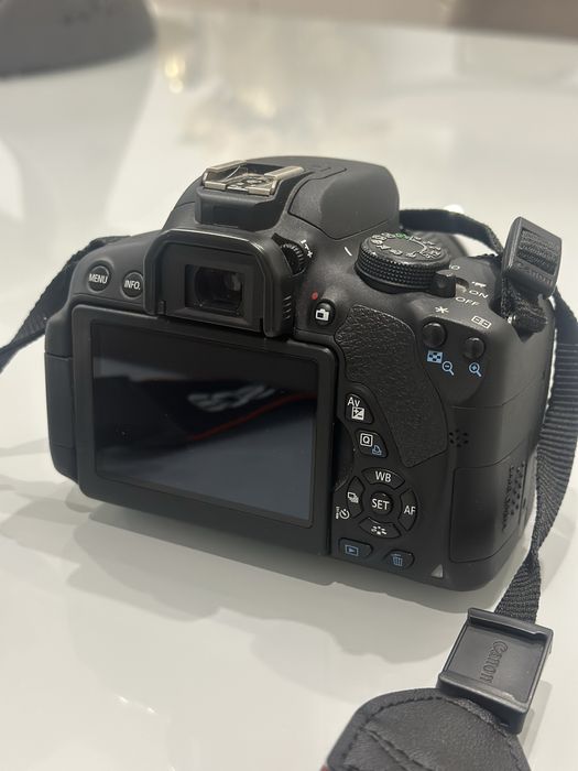 Vendo Canon 700d