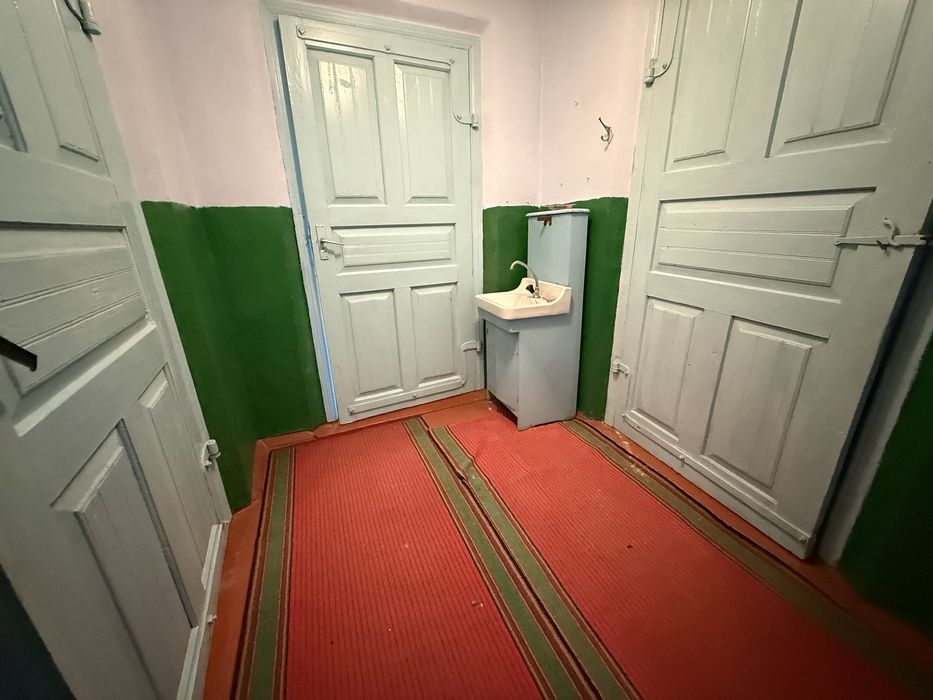 Продаж добротного цегляного будинку