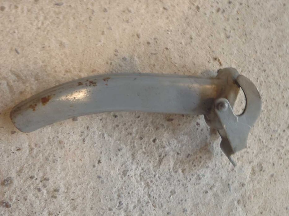 Nalewak do kanistra stalowego