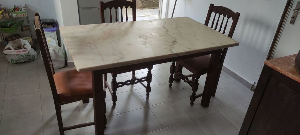 Rustic Kitchen Table64752263684098124