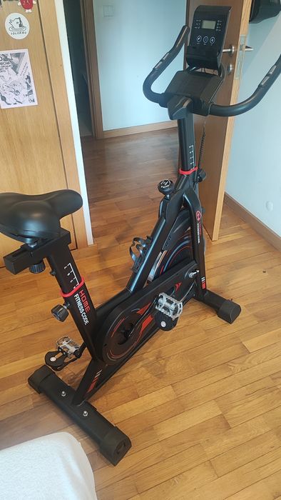 Bicicleta Estática Silenciosa e Ecrã LCD